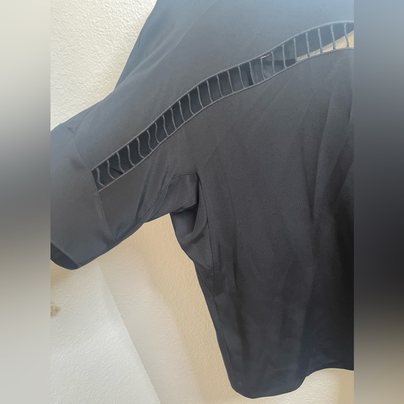 3.1 Phillip Lim Black Loose Fit Flow Blouse with flattering ladder cut out Sz 4 - Picture 10 of 11